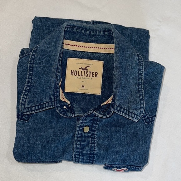 HOLLISTER Denim Jean Button Down Shirt with Pearl Snaps - Picture 9 of 13
